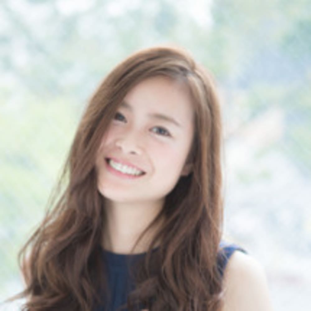 イノセントブルー系のカラーでちょっぴり大人スタイル 髪質改善ヘアー