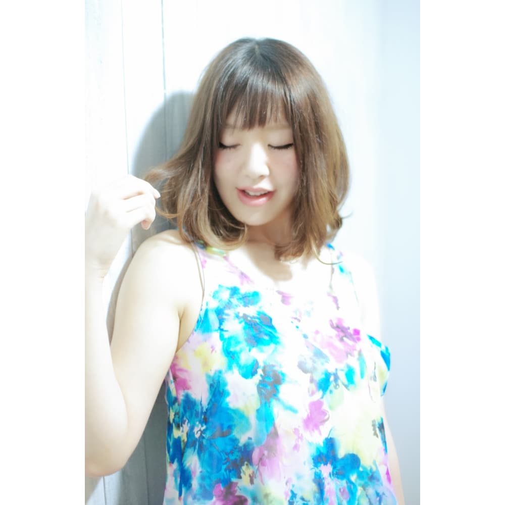 夏ボブ 無造作グラデーションカラー Albero アルベロ のヘアスタイル 美容院 美容室を予約するなら楽天ビューティ