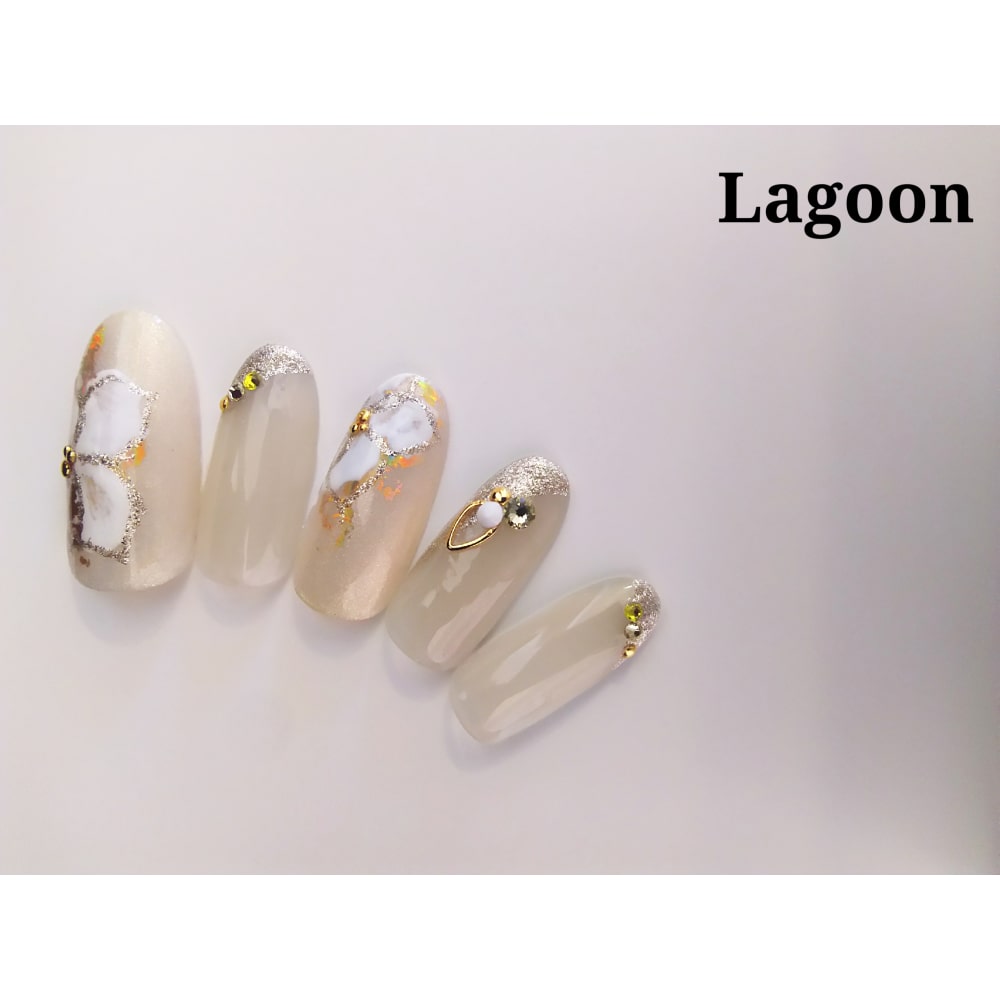 17秋 新作デザイン Private Nailsalon Lagoon プライベートネイルサロンラグーン のネイルデザイン ネイル まつげサロンを予約するなら楽天ビューティ