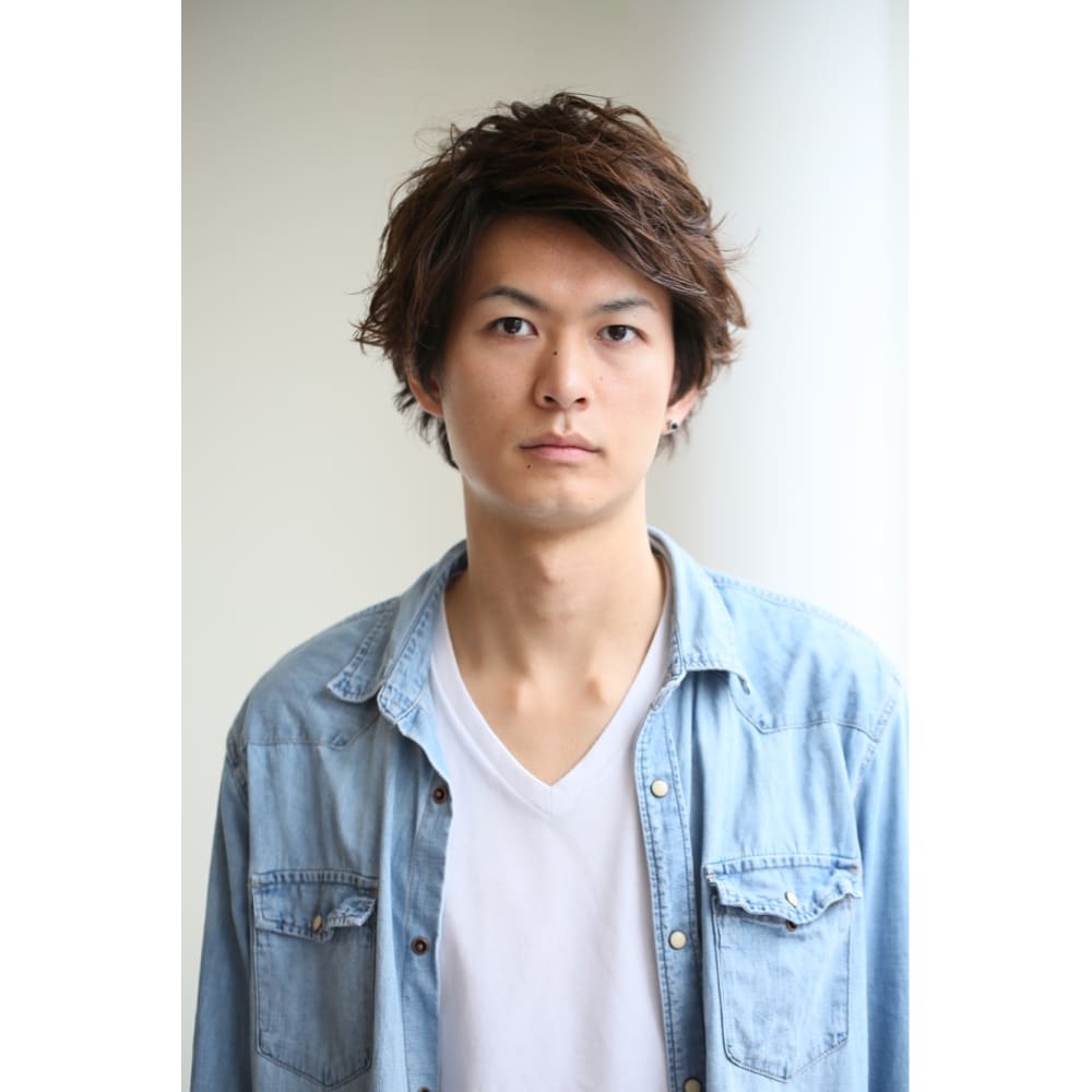 アップバング 無造作ミディアムヘア Arc アーク のヘアスタイル 美容院 美容室を予約するなら楽天ビューティ