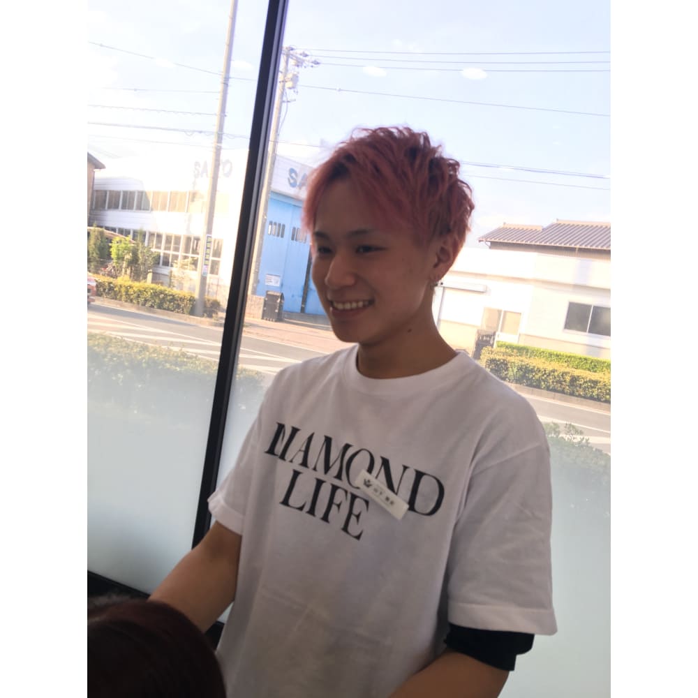 山下 敦史 Hair Space Queen ヘアースペースクイーン のスタッフ 美容院 美容室を予約するなら楽天ビューティ