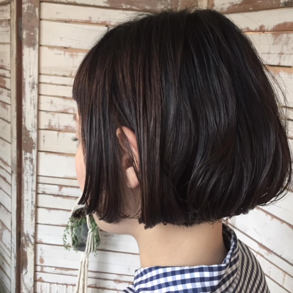 パッツンボブ Muutos ムートス のヘアスタイル 美容院 美容室を予約するなら楽天ビューティ