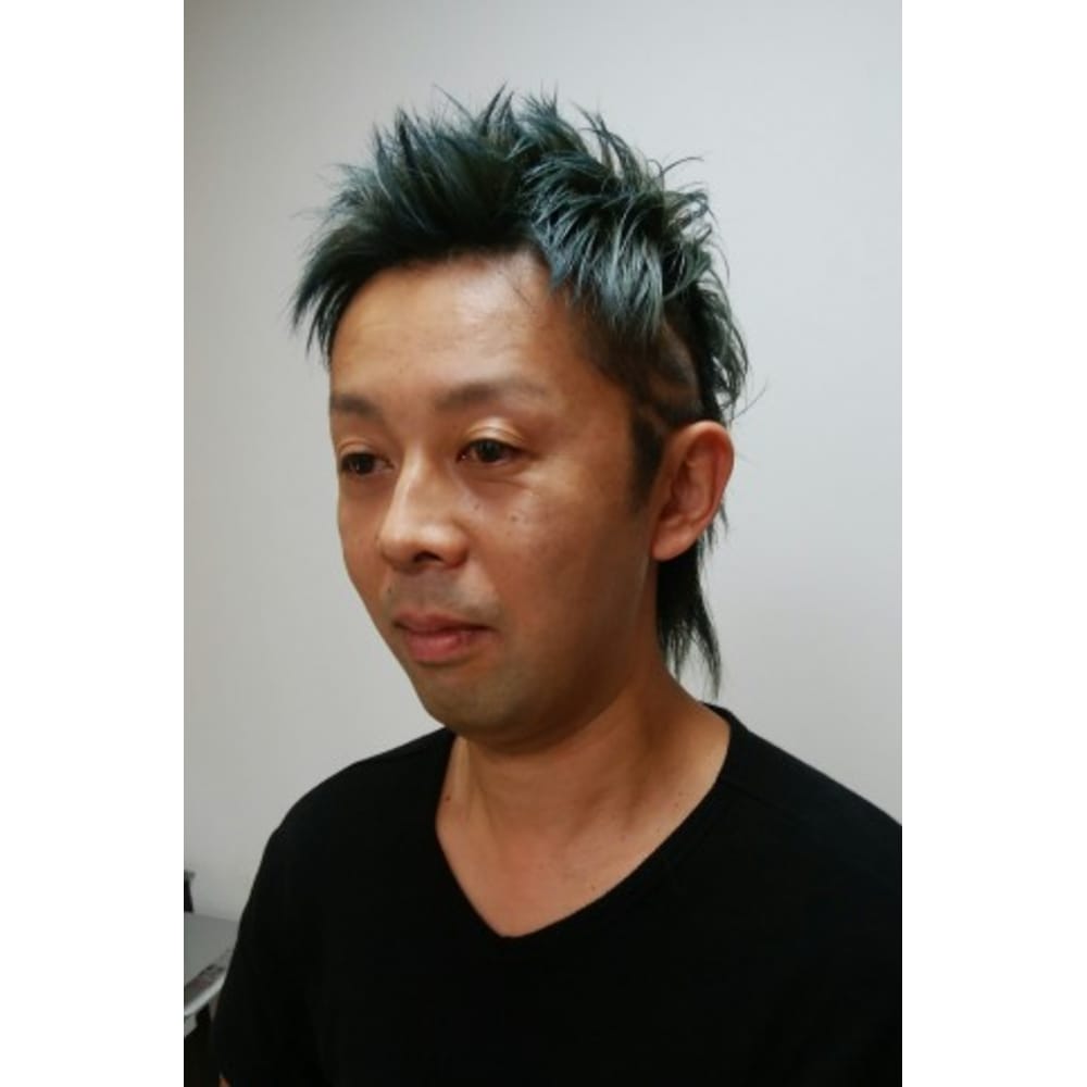 ツーブロック ラインアート Comfort By Emu International コンフォート バイ エムインターナショナル カスカベ のヘアスタイル 美容院 美容室を予約するなら楽天ビューティ