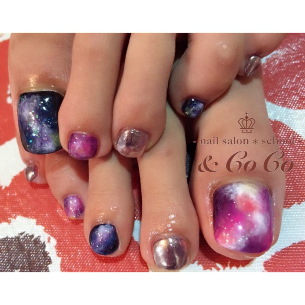 ギャラクシー ペディキュア Nailsalon School Coco ネイルサロンスクールアンドココ のネイルデザイン ネイル まつげ サロンを予約するなら楽天ビューティ