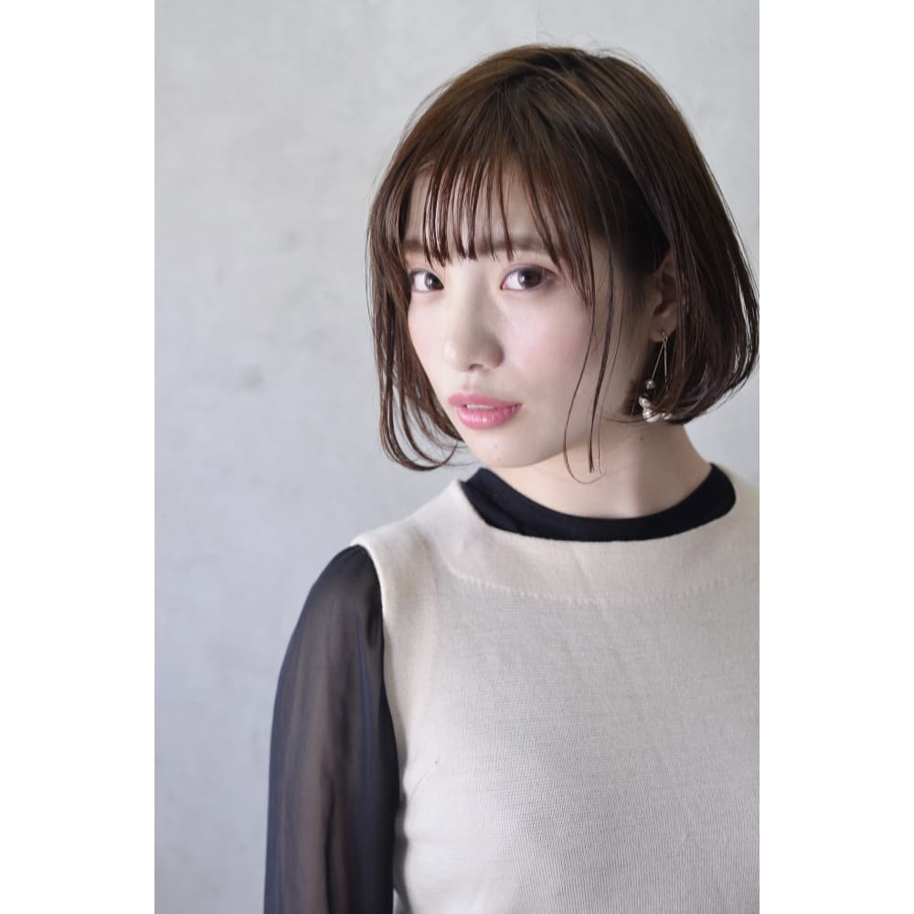 ココアブラウンの愛されとろみボブ Coii Coii コイ のヘアスタイル 美容院 美容室を予約するなら楽天ビューティ