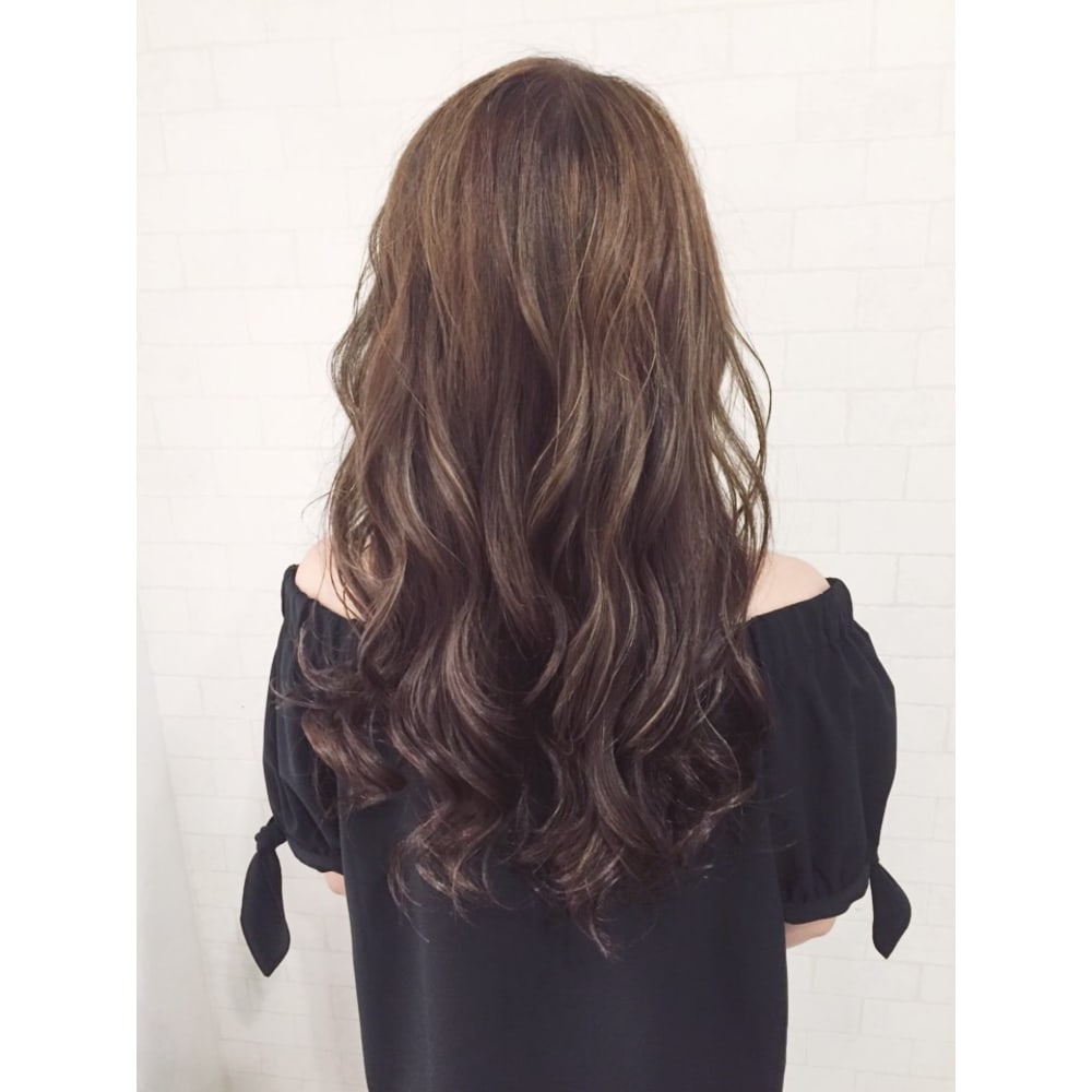 透明感のある暗髪ハイライトカラー Cecil Hair 梅田店セシルヘアー