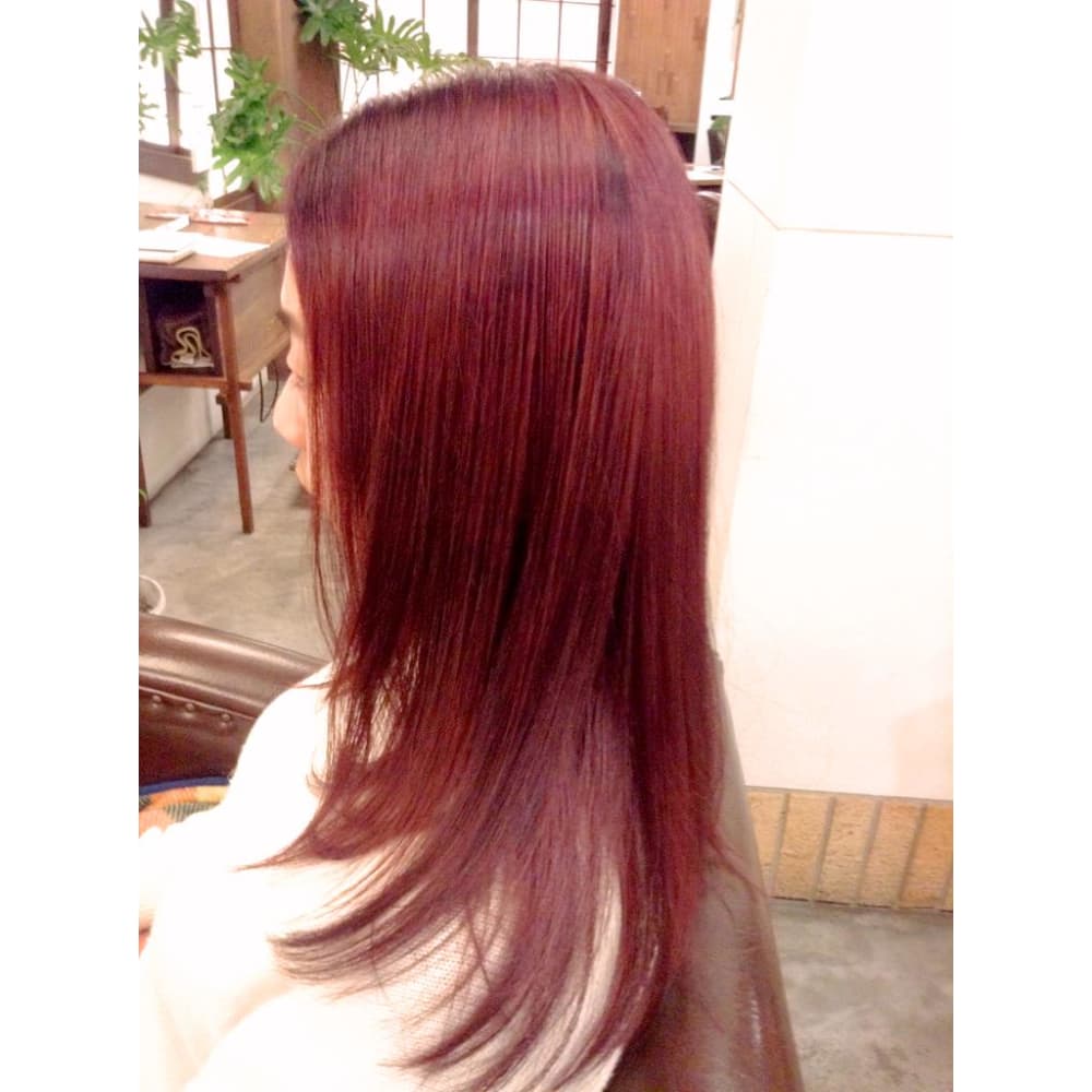 ベリーレッドアリエルカラー Analogue アナログ のヘアスタイル 美容院 美容室を予約するなら楽天ビューティ ベリーレッドアリエルカラー Analogue アナログ のヘアスタイル 美容院 美容室を予約するなら楽天ビューティ