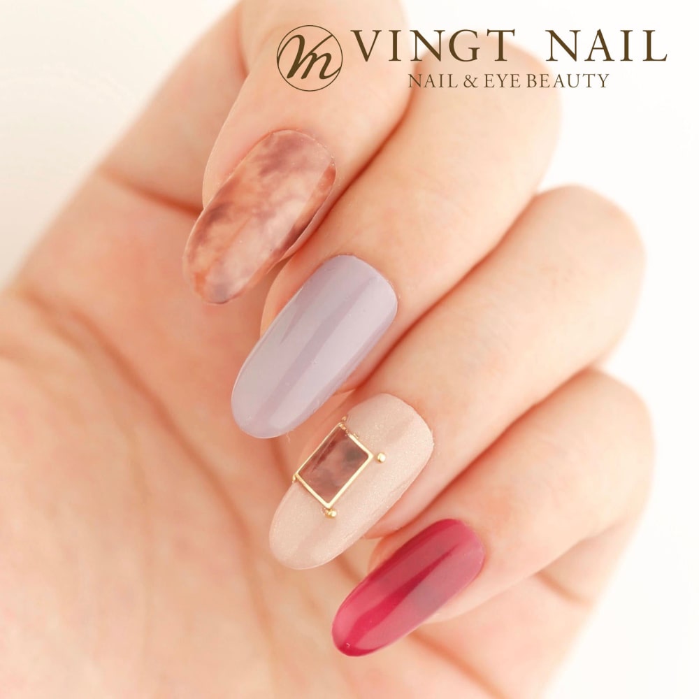 秋の定番 べっ甲柄 艶シンプルカラー Vingt Nail 藤沢 ヴァンネイルフジサワ のネイルデザイン ネイル まつげサロンを予約するなら楽天ビューティ