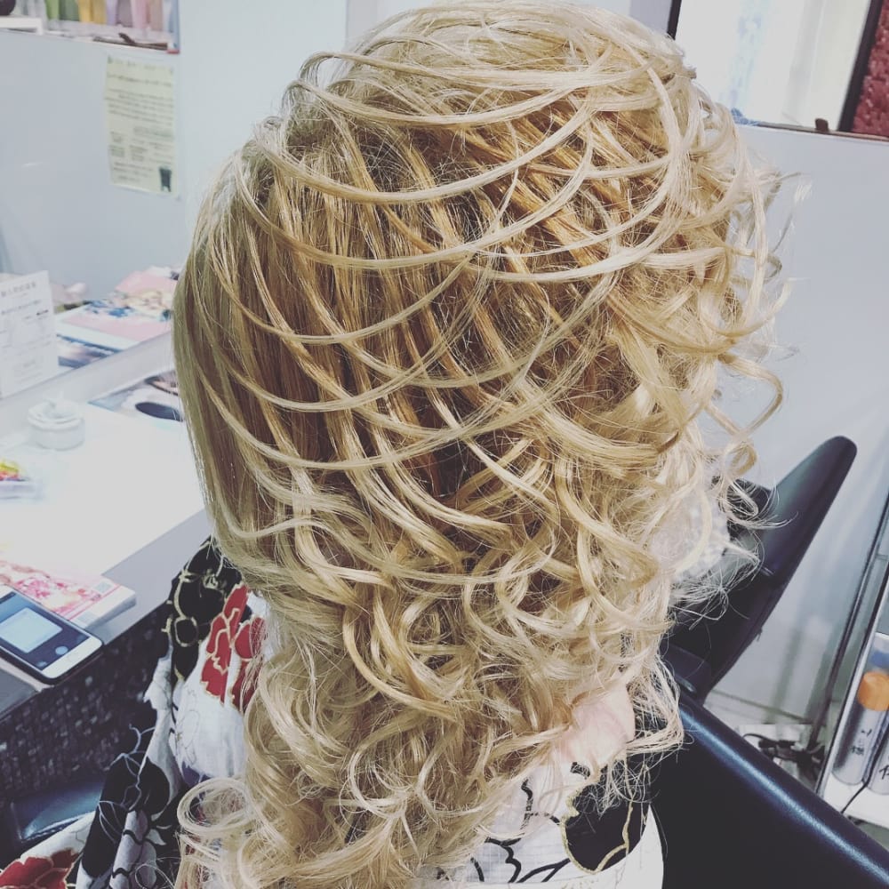 スジ盛り Hair Salon Jewel ヘアサロンジュエル のヘアスタイル