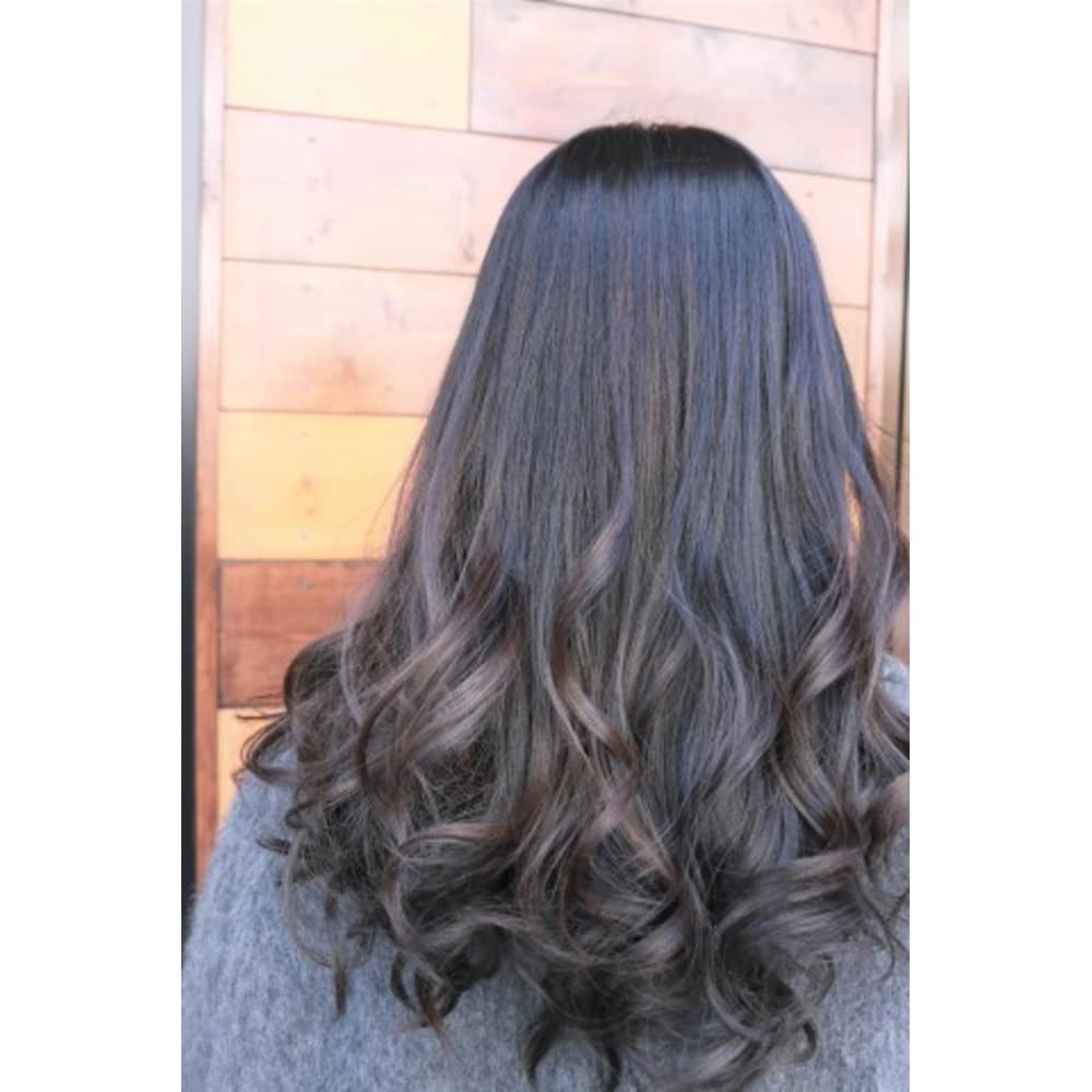 Vist セピア グレージュグラデーションカラー 武田 Vist By Revo ヴィストバイレボ のヘアスタイル 美容院 美容室を予約するなら楽天ビューティ