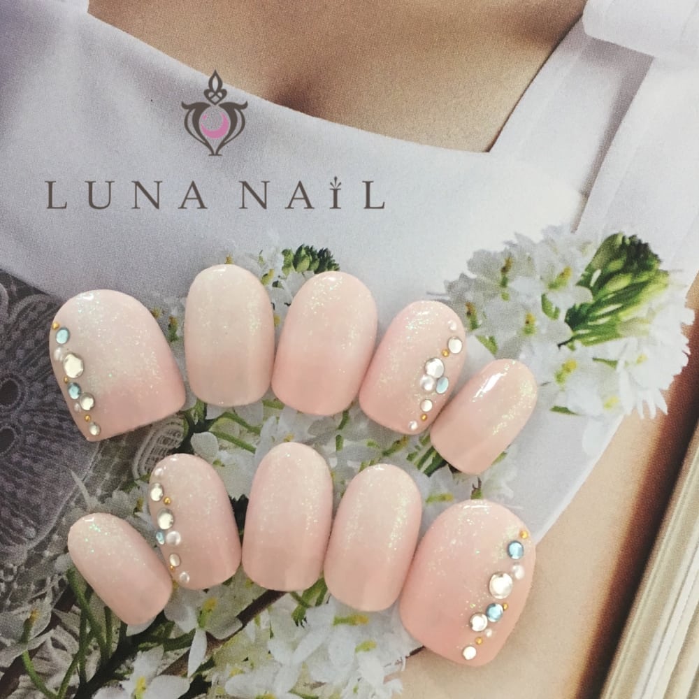 オーダーチップ ブライダルネイル Luna Nail ルナネイル のネイルデザイン ネイル まつげサロンを予約するなら楽天ビューティ