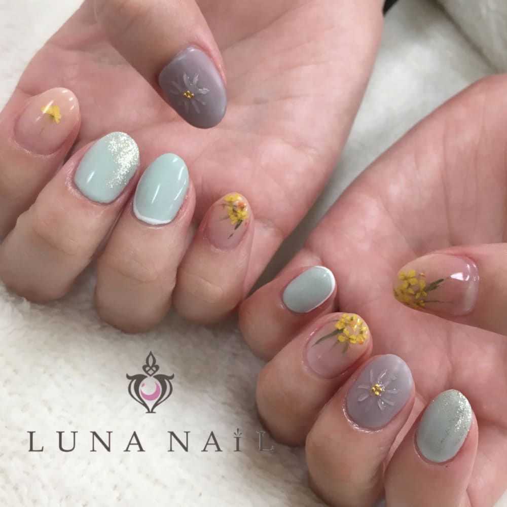 ミモザネイル Luna Nail ルナネイル のネイルデザイン ネイル まつげサロンを予約するなら楽天ビューティ