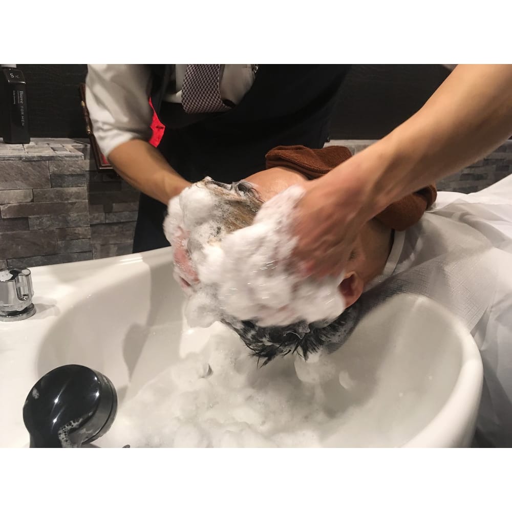 頭皮の汚れを診断できるクリーニングヘッドスパ デトックス診断 Bar Ber Shop Regalo バーバーショップレガロ のこだわり特集 美容院 美容室を予約するなら楽天ビューティ 頭皮の汚れを診断できるクリーニングヘッドスパ デトックス診断 Bar Ber Shop Regalo バーバーショップレガロ のこだわり特集 美容院 美容室を予約するなら楽天ビューティ
