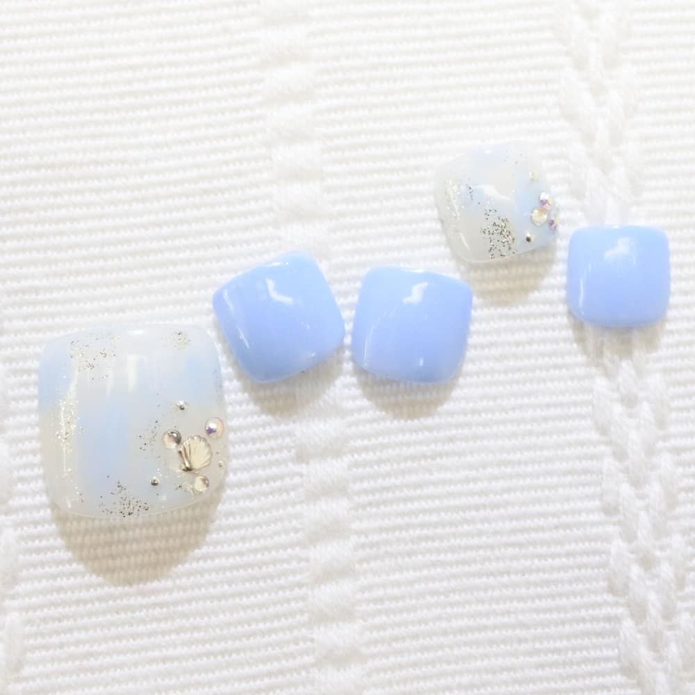 5月選べるフットネイル C プレミアムコース Salon De Luculia 銀座店 サロンドルクリアギンザテン のネイルデザイン ネイル まつげサロンを予約するなら楽天ビューティ