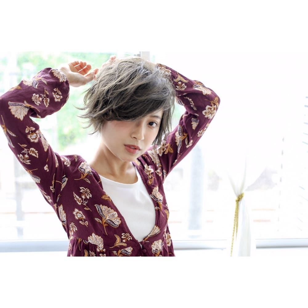 オリーブアッシュ エアリーショート Botan 成増 ボタンナリマス のヘアスタイル 美容院 美容室を予約するなら楽天ビューティ