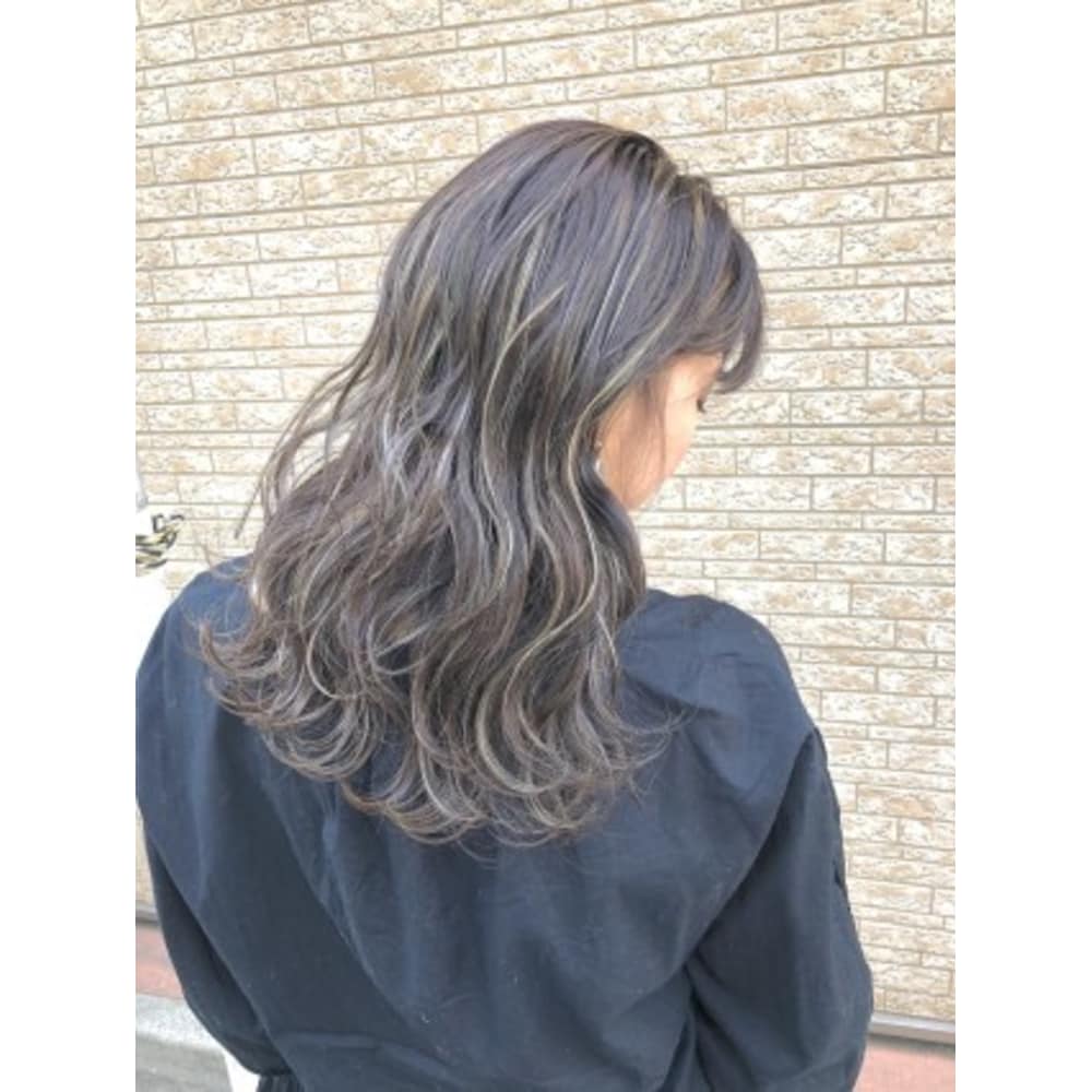 ホワイトハイライト ダークグレージュ Prize錦糸町 Prize 錦糸町店 プライズ のヘアスタイル 美容院 美容室を予約するなら楽天ビューティ ホワイトハイライト ダークグレージュ Prize錦糸町 Prize 錦糸町店 プライズ のヘアスタイル 美容院 美容室を予約するなら楽天ビューティ