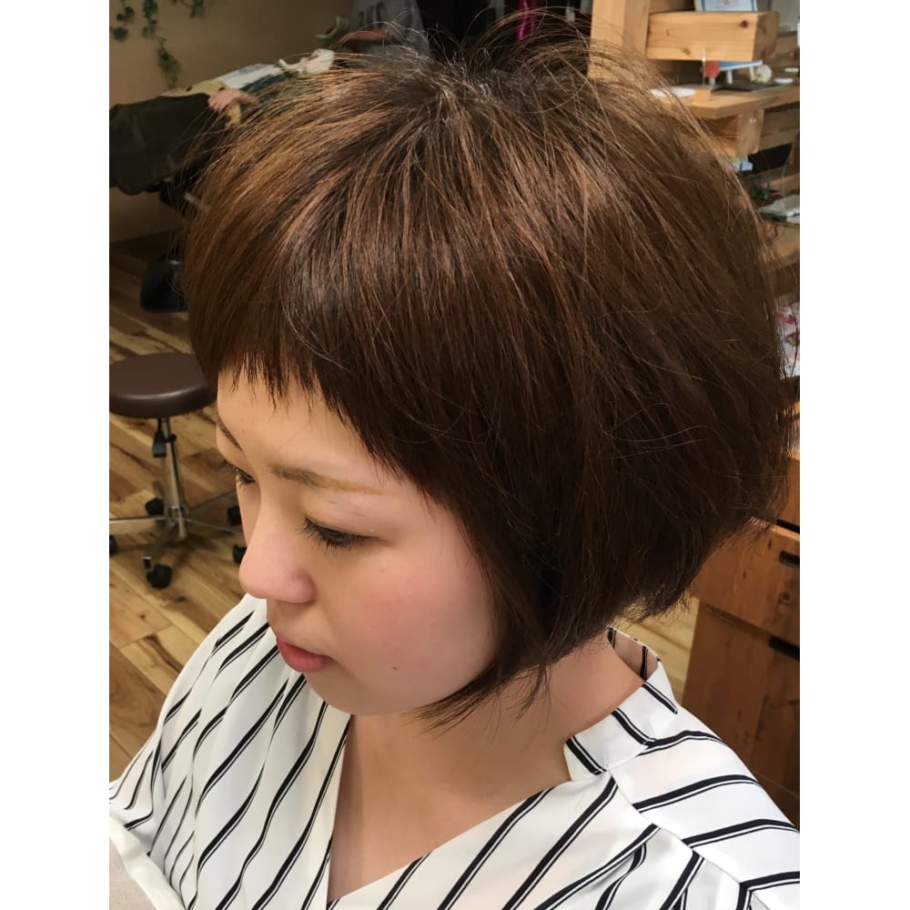 オンザショート Picka The Salon ピッカザサロン のヘアスタイル 美容院 美容室を予約するなら楽天ビューティ