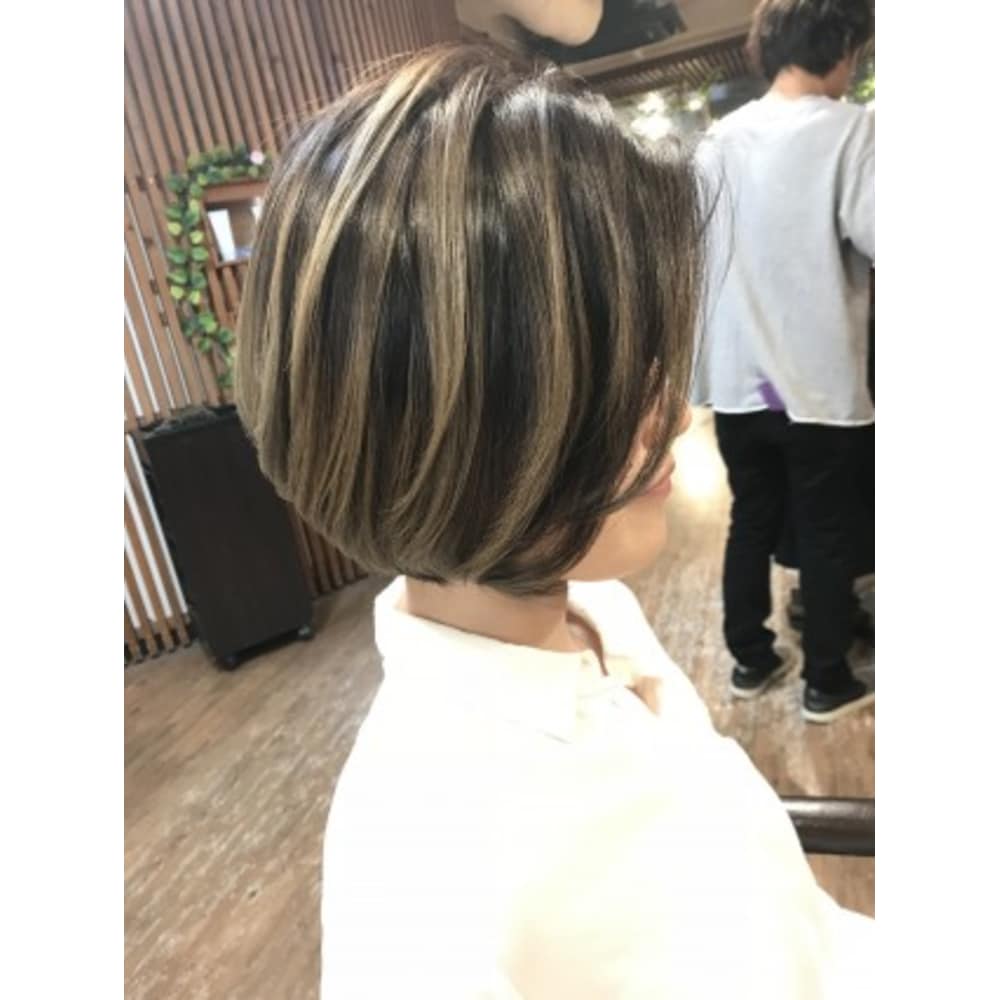 明暗の可能性 バレイヤージュボブ Blitz R Evolut ブリッツレボルト のヘアスタイル 美容院 美容室を予約するなら楽天ビューティ 明暗の可能性 バレイヤージュボブ Blitz R Evolut ブリッツレボルト のヘアスタイル 美容院 美容室を予約するなら楽天ビューティ