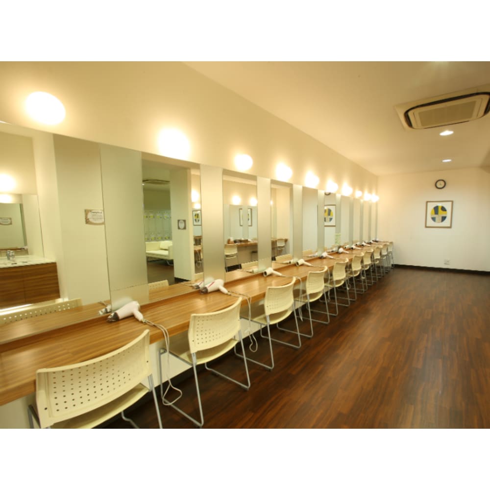 ホットヨガスタジオビープラス 天満橋店 ホットヨガスタジオビープラステンマンバシテン の予約 サロン情報 リラク マッサージサロンを予約するなら楽天ビューティ