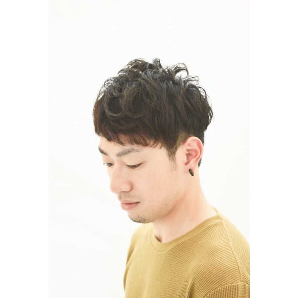 2ブロックスタイル パーマ 2ブロック Hair Ales Harajuku ヘアーアレス ハラジュク のヘアスタイル 美容院 美容室を予約するなら楽天ビューティ