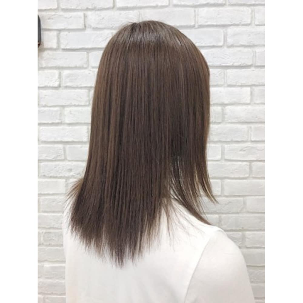 簡単スタイリングストレート アッシュブラウン Quatro クアトロ 青葉台店 クアトロ のヘアスタイル 美容院 美容室を予約するなら楽天ビューティ 簡単スタイリングストレート アッシュブラウン Quatro クアトロ 青葉台店 クアトロ のヘアスタイル 美容院 美容室を予約するなら楽天ビューティ
