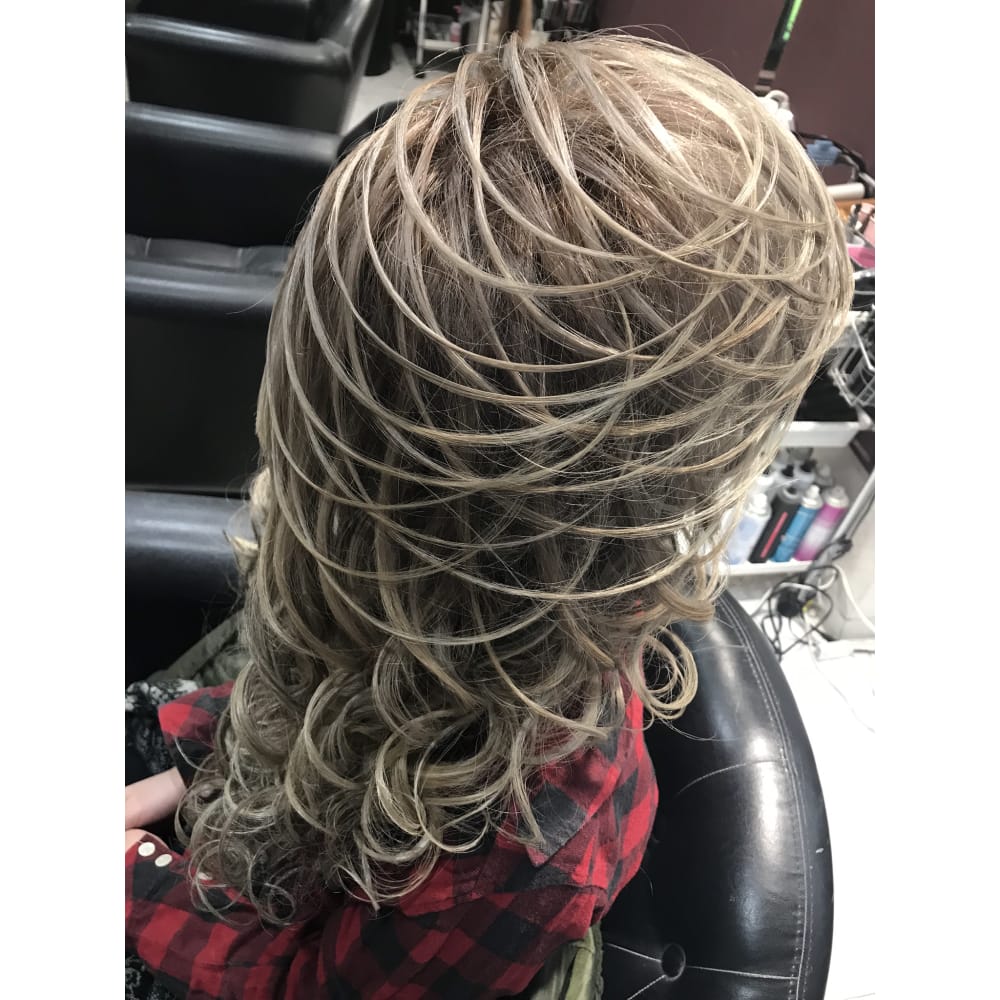 スジ盛り Hair Salon Jewel ヘアサロンジュエル のヘアスタイル 美容院 美容室を予約するなら楽天ビューティ