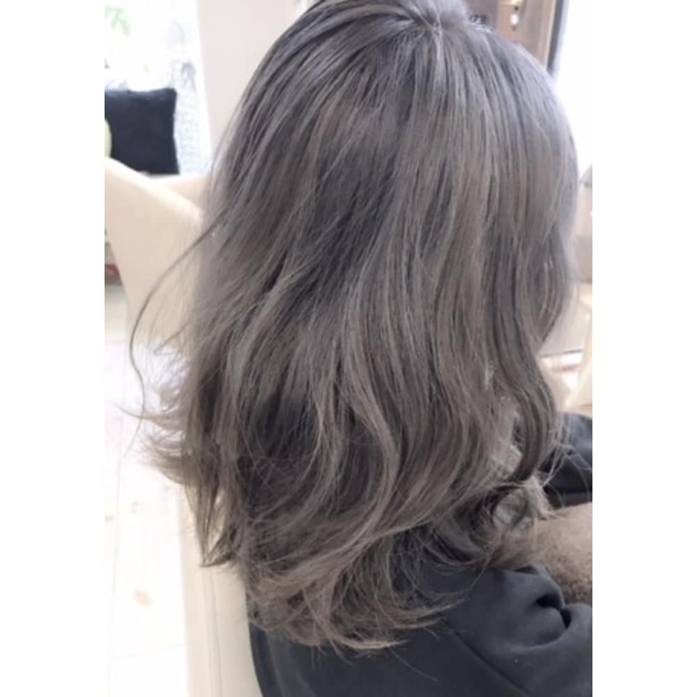 プラチナグレー Another Sky アナザースカイ のヘアスタイル 美容院 美容室を予約するなら楽天ビューティ