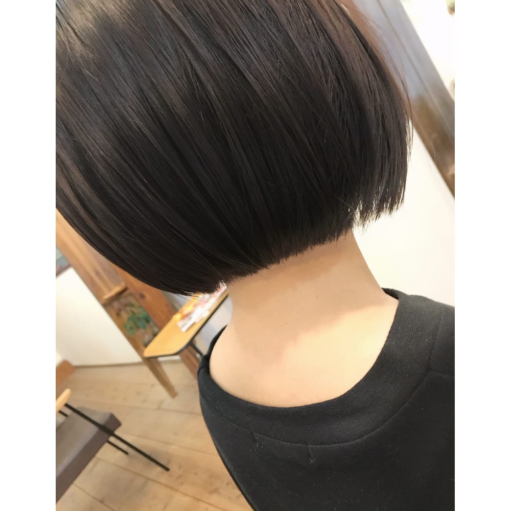 前下がりマチルダボブ Nest ネスト のヘアスタイル 美容院 美容室を予約するなら楽天ビューティ 前下がりマチルダボブ Nest ネスト のヘアスタイル 美容院 美容室を予約するなら楽天ビューティ