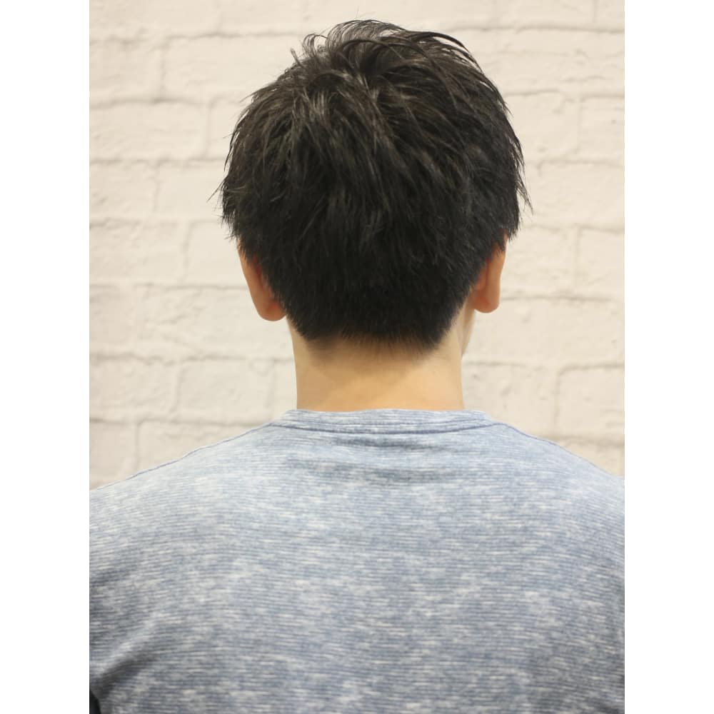 清潔感あふれるおしゃれツーブロック グレイスフルバーバー 赤坂見附店 グレイスフルバーバーアカサカミツケテン のヘアスタイル 美容院 美容室を予約するなら楽天ビューティ