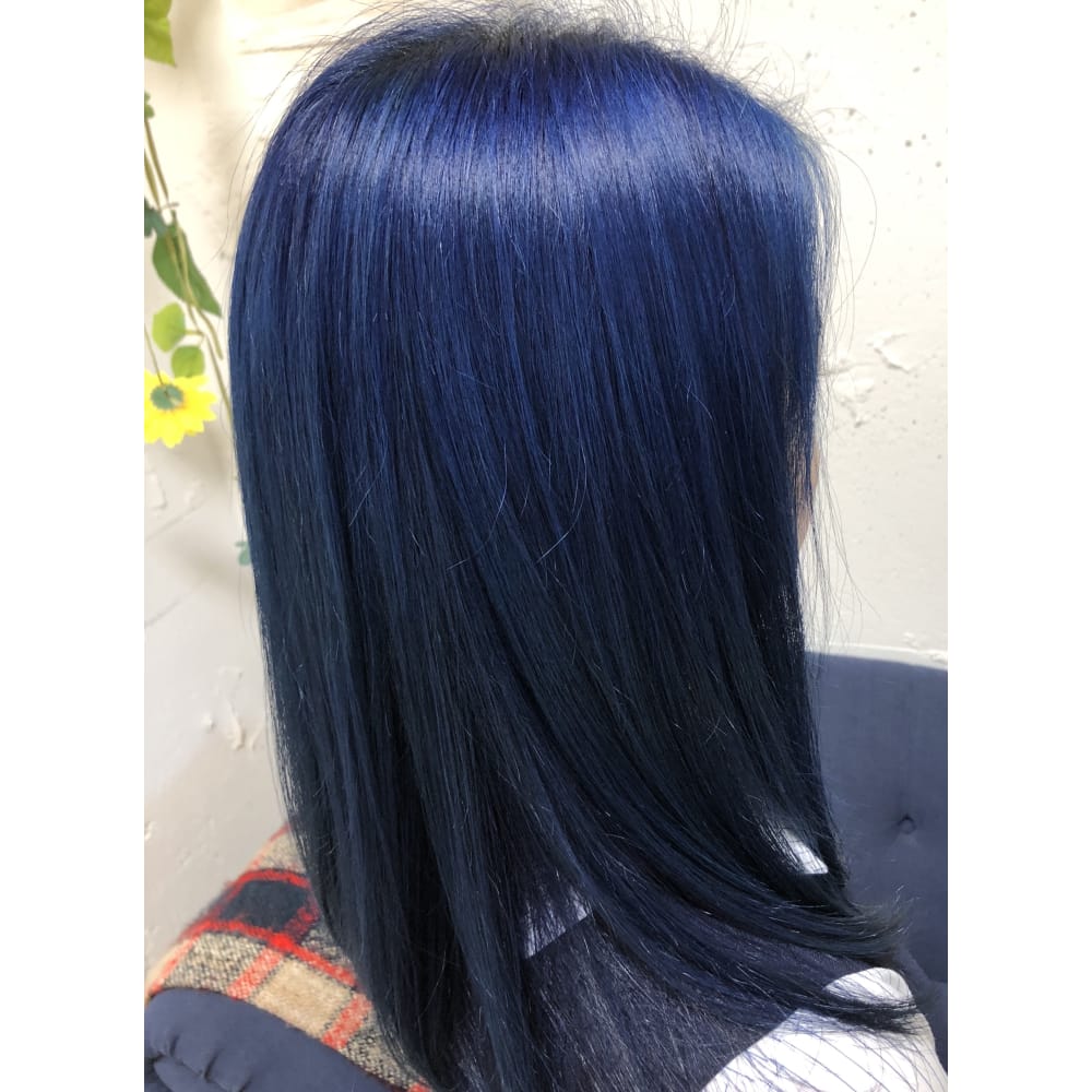 ネイビーブルー Seven セブン のヘアスタイル 美容院 美容室を予約するなら楽天ビューティ ネイビーブルー Seven セブン のヘアスタイル 美容院 美容室を予約するなら楽天ビューティ