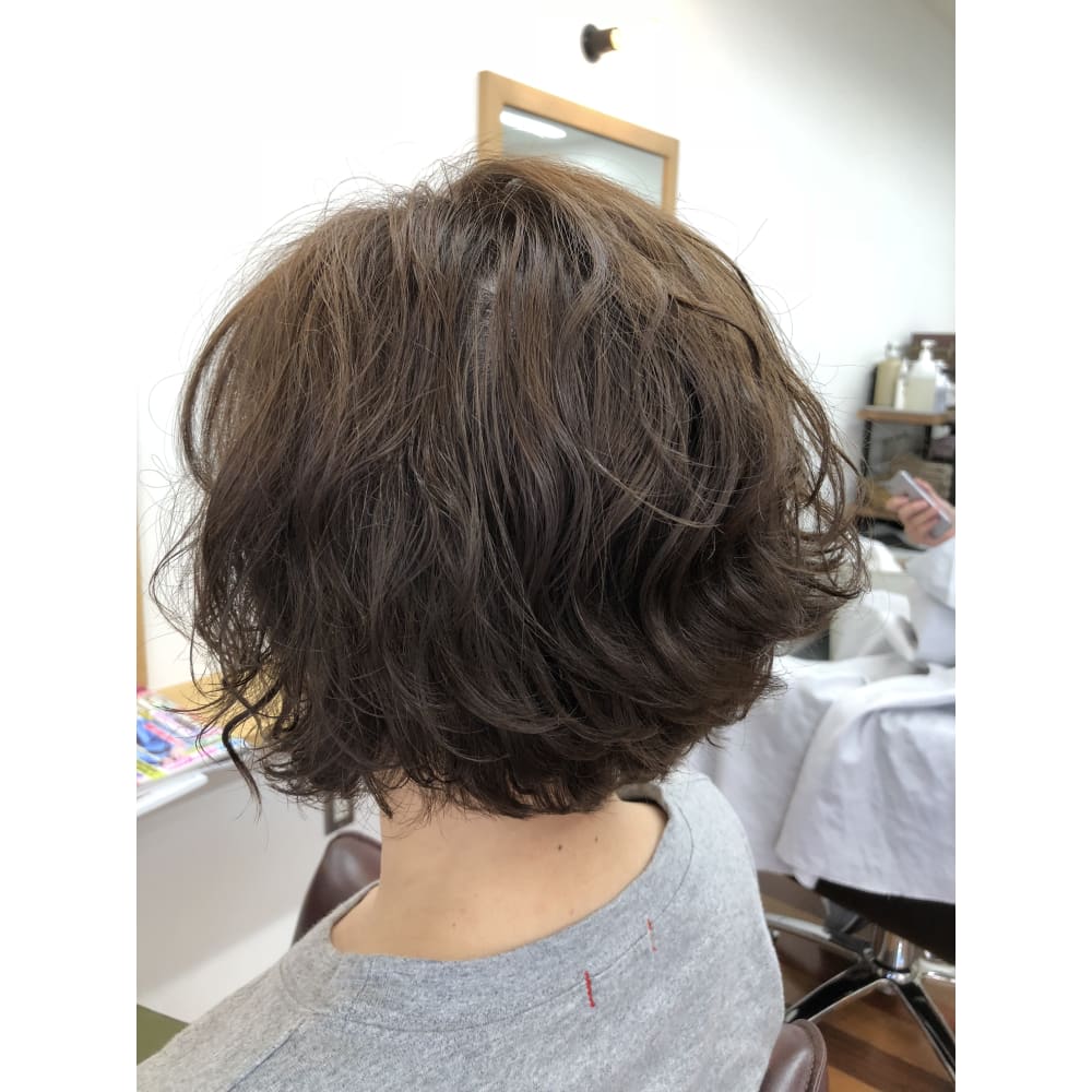 オゾンパーマ ショート Hair Salon Nita ヘアーサロン ニータ のヘアスタイル 美容院 美容室を予約するなら楽天ビューティ