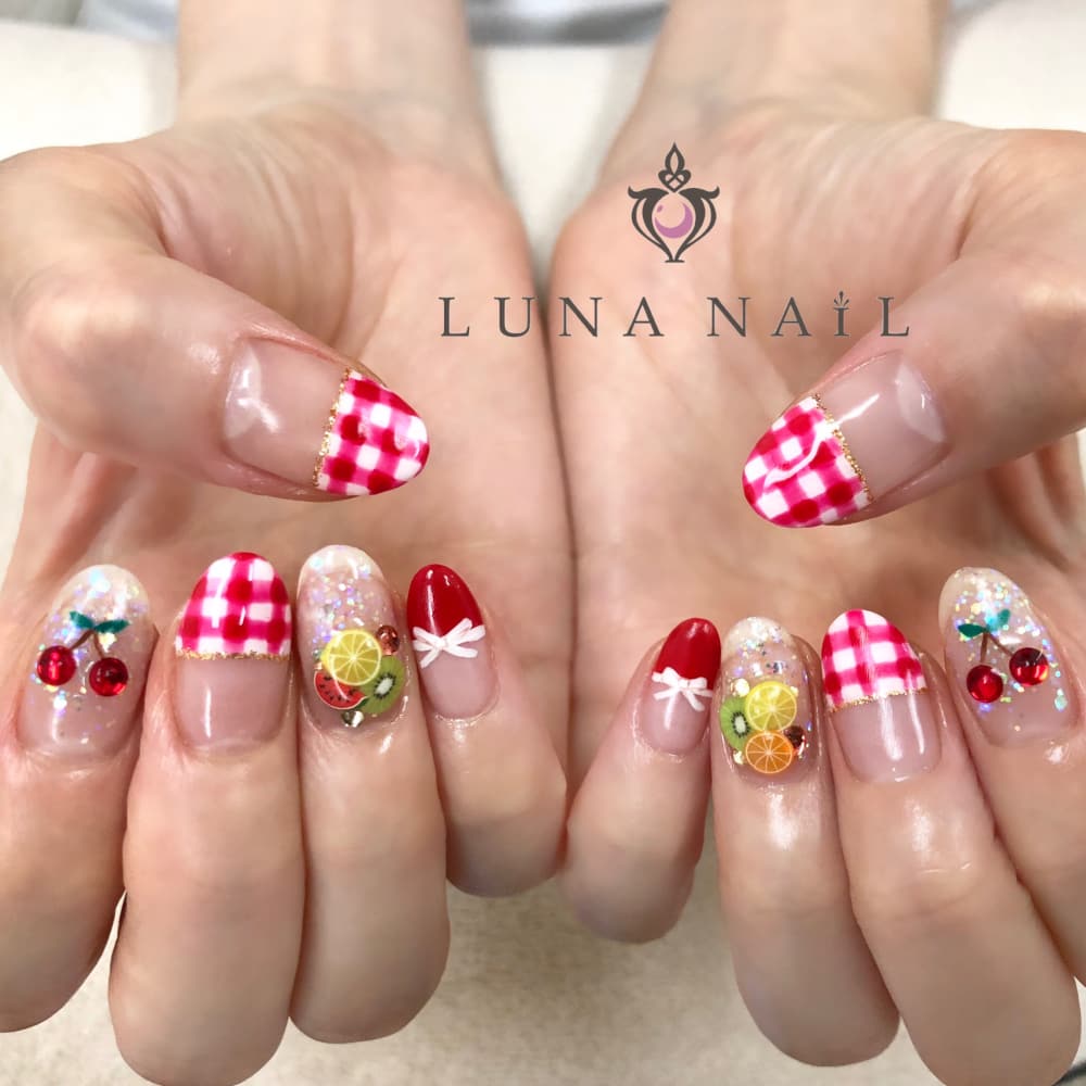 フルーツ ギンガムチェック Luna Nail ルナネイル のネイルデザイン ネイル まつげサロンを予約するなら楽天ビューティ フルーツ ギンガムチェック Luna Nail ルナネイル のネイルデザイン ネイル まつげサロンを予約するなら楽天ビューティ
