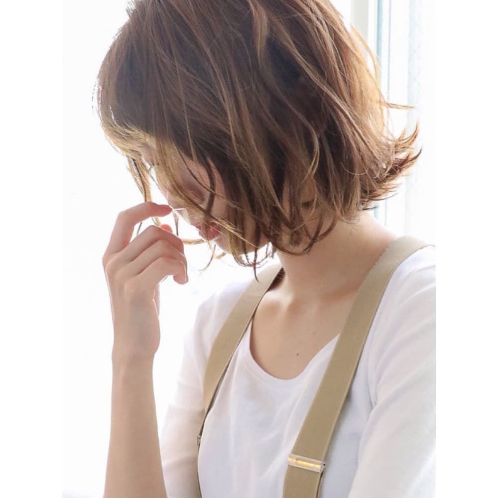 外ハネミディアム Hair Detail Motoyama Forest ヘアディテール モトヤマ フォレスト のヘアスタイル 美容院 美容室を予約するなら楽天ビューティ