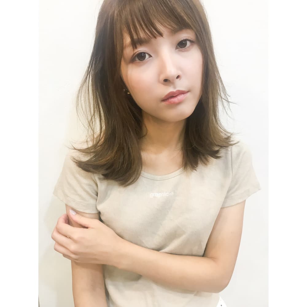 切りっぱなしロブ T 8 Lila By Afloat レイラバイアフロート のヘアスタイル 美容院 美容室を予約するなら楽天ビューティ 切りっぱなしロブ T 8 Lila By Afloat レイラバイアフロート のヘアスタイル 美容院 美容室を予約するなら楽天ビューティ