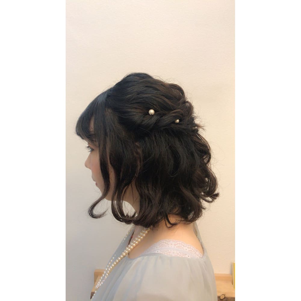 ゆるふわハーフアップ ギャロップヘアー ギャロップヘアー のヘア ゆるふわハーフアップ ギャロップヘアー ギャロップヘアー のヘア