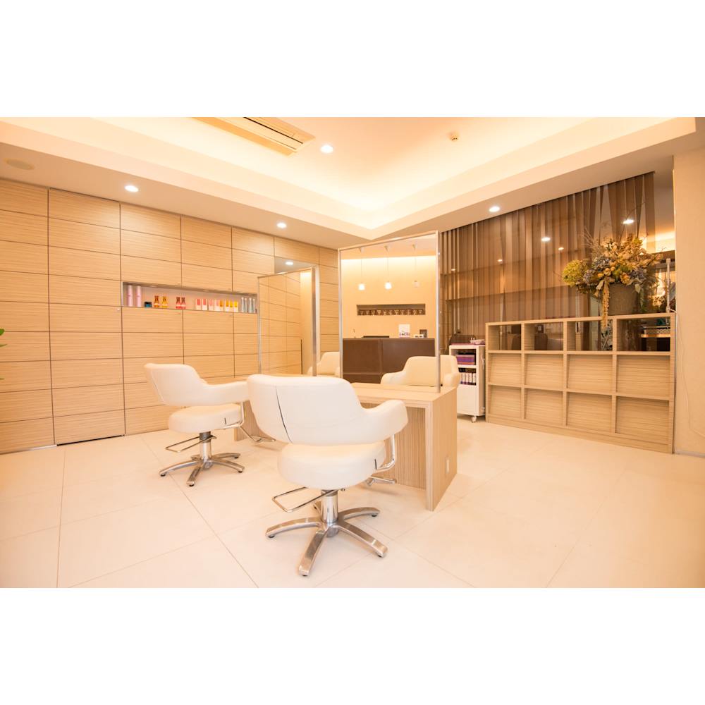 深谷 康司 Salon De Couturier 中目黒 サロン ド クチュリエ ナカメグロ のスタッフ 美容院 美容 室を予約するなら楽天ビューティ