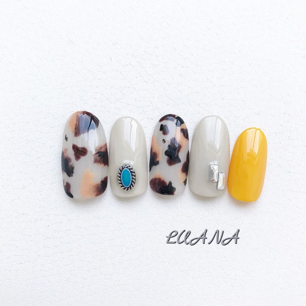 アニマル柄 Nailsalon Luana ネイルサロンルアナ のネイルデザイン ネイル まつげサロンを予約するなら楽天ビューティ