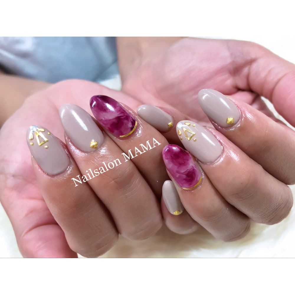 ネイルデザインに迷ったらまずはご相談ください 当日のご予約も大歓迎 Nailsalon Mama ネイルサロン ママ のこだわり特集 ネイル まつげサロンを予約するなら楽天ビューティ