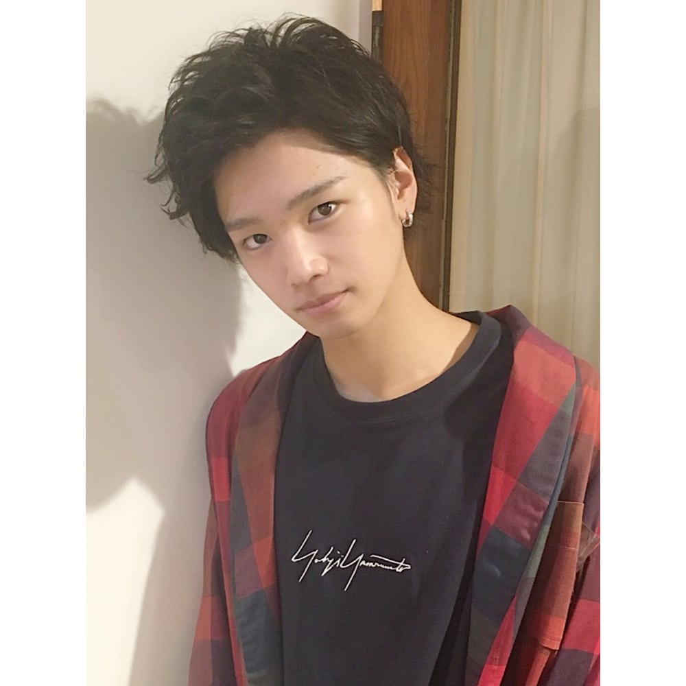 アップバングリバース Lino リノ のヘアスタイル 美容院 美容室を予約するなら楽天ビューティ