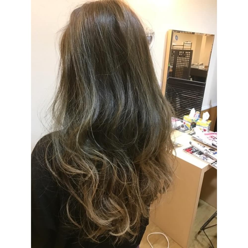 スウィートロングレイヤー ハイライトグラデーションカラー Milk 北千住 ミルクキタセンジュ のヘアスタイル 美容院 美容室を予約するなら楽天ビューティ スウィートロングレイヤー ハイライトグラデーションカラー Milk 北千住 ミルクキタセンジュ のヘアスタイル 美容院 美容室を予約するなら楽天ビューティ