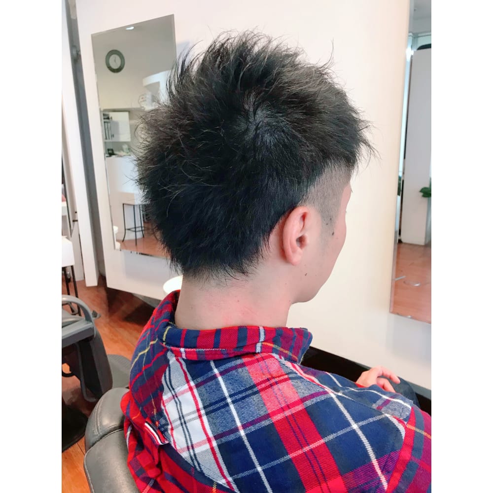 ハードツーブロック Feels フィールズ のヘアスタイル 美容院 美容室を予約するなら楽天ビューティ