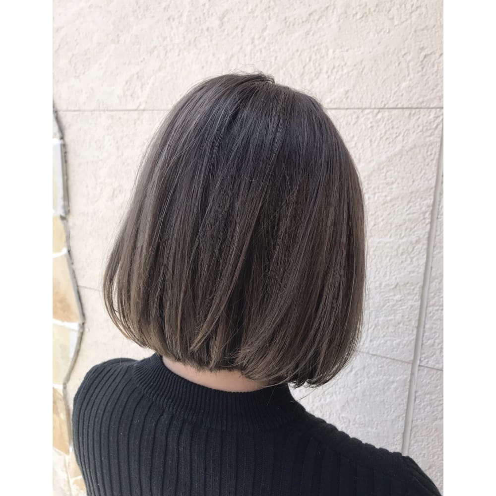 プラチナグレージュのグラデーションbob Anchor Welina アンカーウェリナ のヘアスタイル 美容院 美容室を予約するなら楽天ビューティ