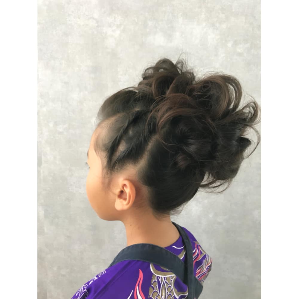 【最も検索された】 子供 ヘア アップ Kamigatacmインスピレーションのための髪型画像