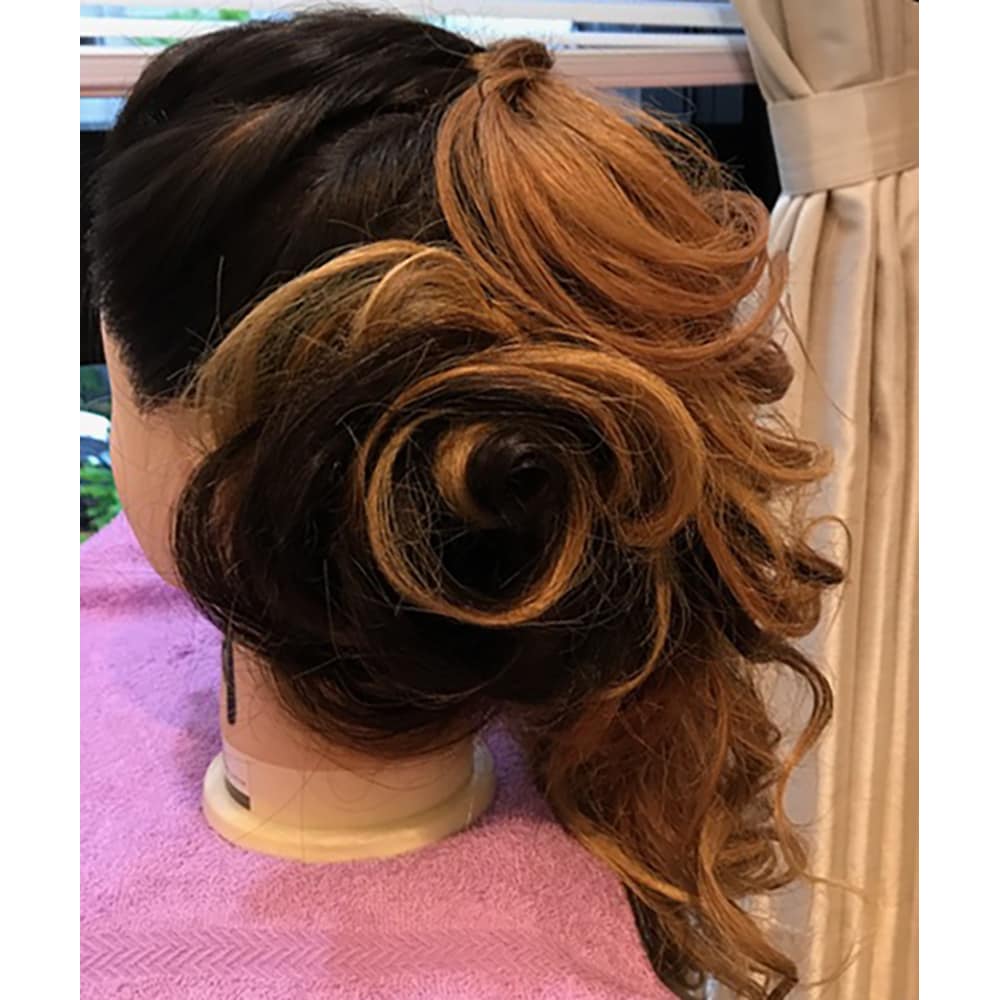 薔薇ヘアー ダウンスタイル Mystere Restaresta ミステール リスタリスタ のヘアスタイル 美容院 美容室を予約するなら楽天ビューティ 薔薇ヘアー ダウンスタイル Mystere Restaresta ミステール リスタリスタ のヘアスタイル 美容院 美容室を予約するなら楽天ビューティ