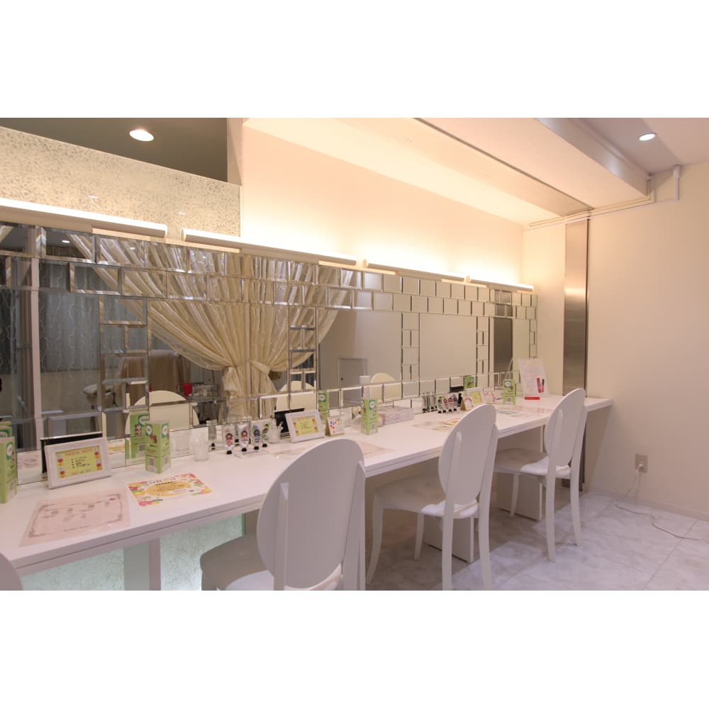 マツエク・アイブロウ専門店 BUNNY EYES GINZA 画像1