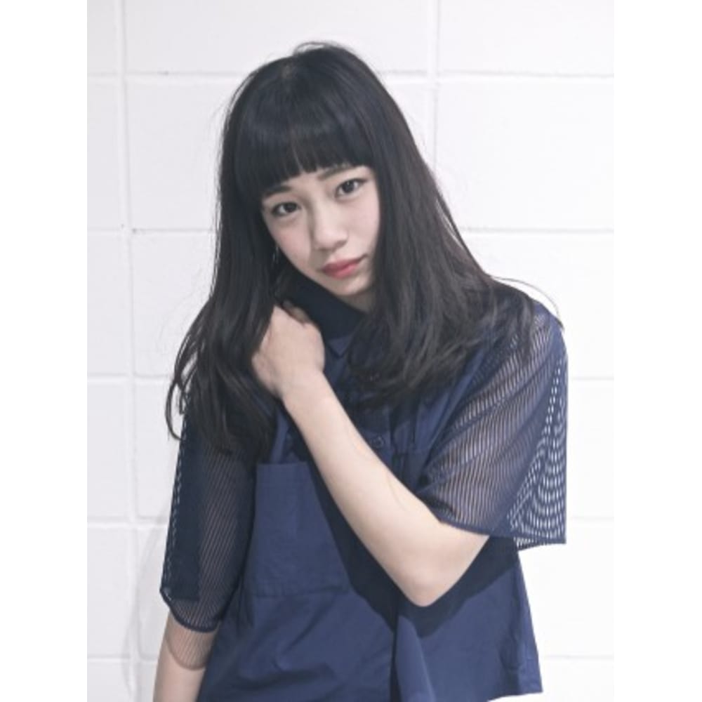 Oreo 厚めバング無造作ロング モード Oreo Coco オレオ ココ のヘアスタイル 美容院 美容室を予約するなら楽天ビューティ