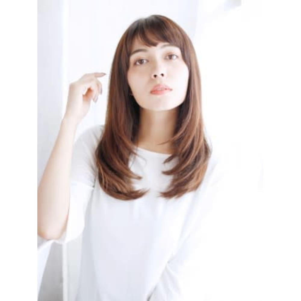 ショートバングのナチュラルストレートスタイル Hair Make Nalu 荻窪北口 教会通り店 ヘアメイクナルオギクボキタグチ キョウカイドオリテン のヘアスタイル 美容院 美容室を予約するなら楽天ビューティ