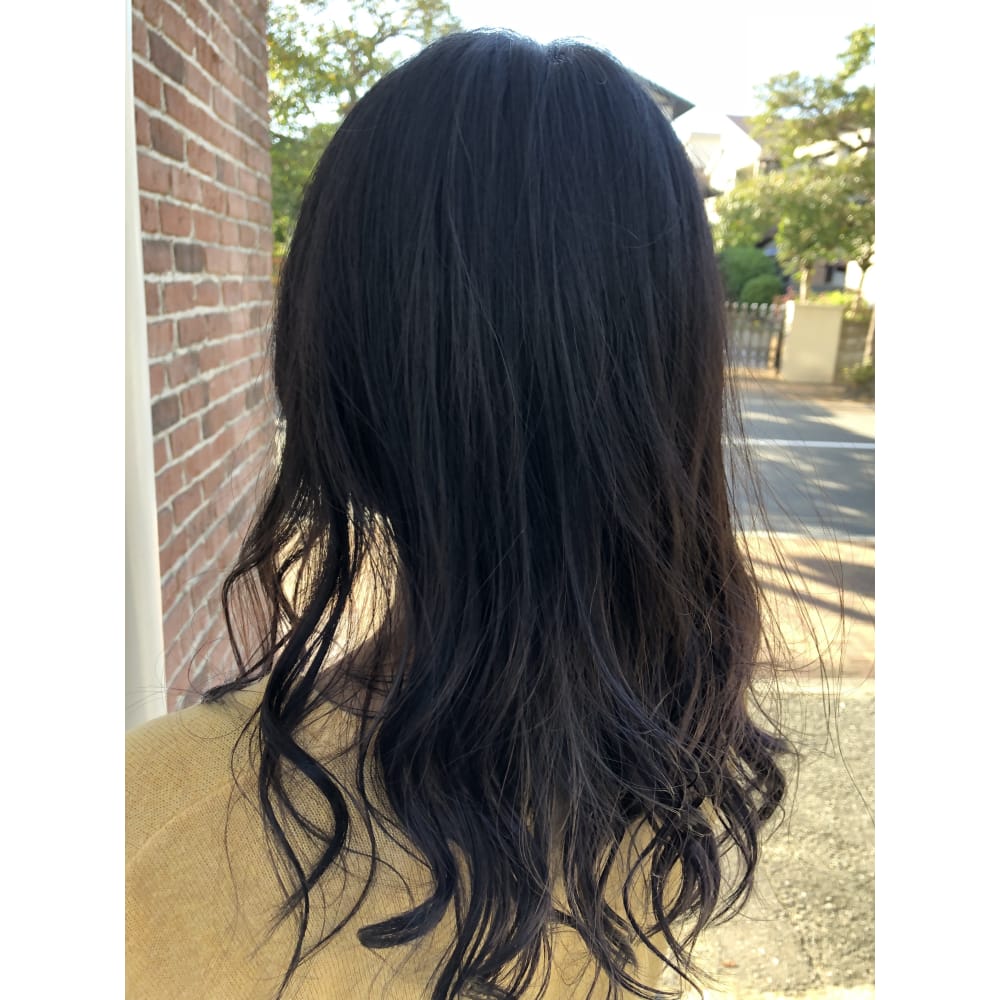 暗髪ラベンダーアッシュ Oola Pikka オーラピカ のヘアスタイル 美容院 美容室を予約するなら楽天ビューティ
