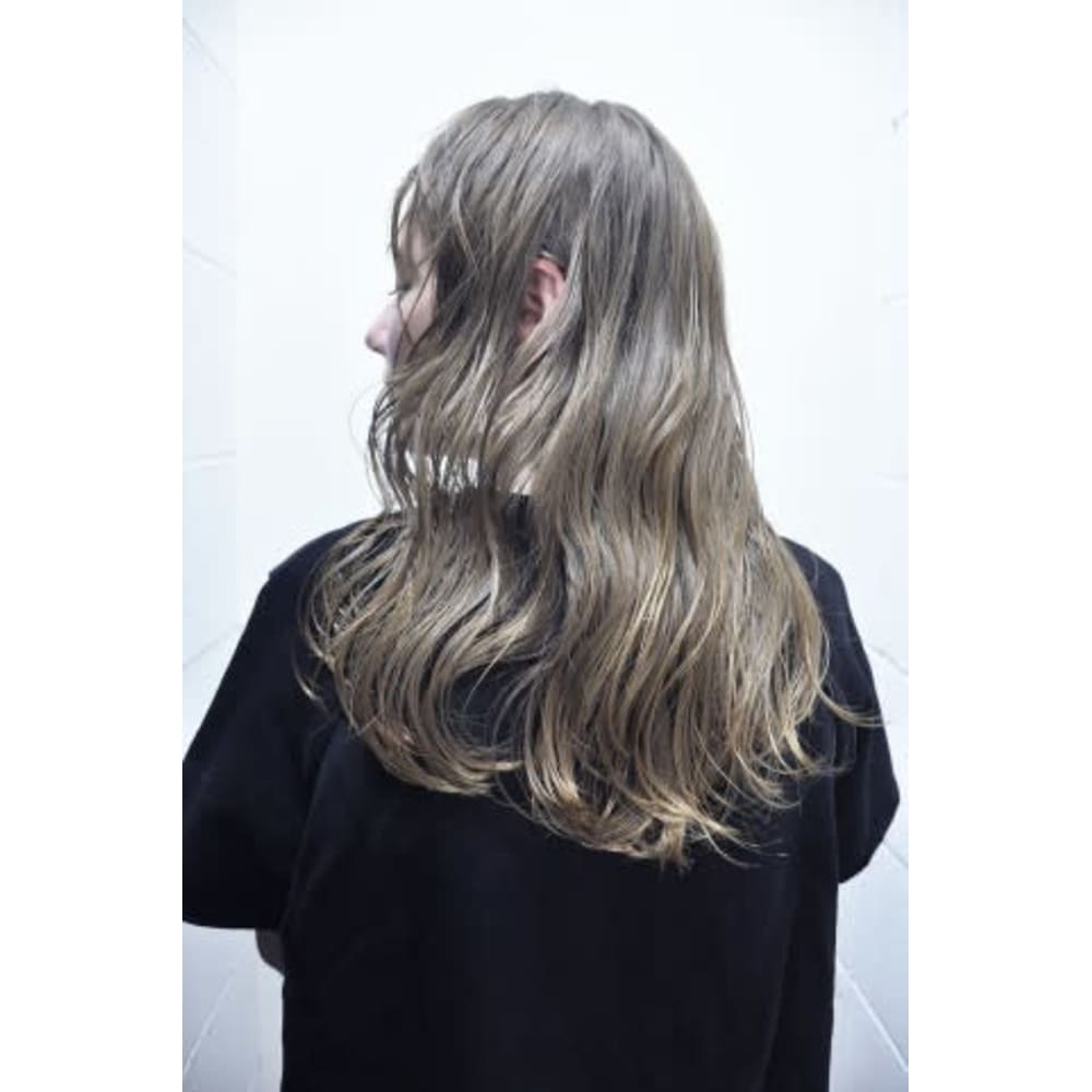 Oreo 外国人風かきあげロング 3dカラー Oreo オレオ のヘアスタイル 美容院 美容室を予約するなら楽天ビューティ