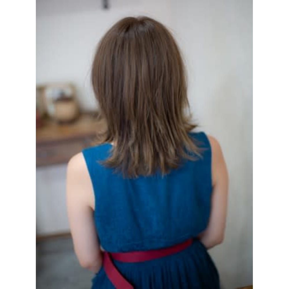 伸ばしかけミディアムレイヤー Fuse 祖師ヶ谷大蔵店 フューズソシガヤオオクラテン のヘアスタイル 美容院 美容室を予約するなら楽天ビューティ